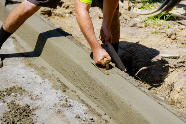 Curb Repair in Elgin