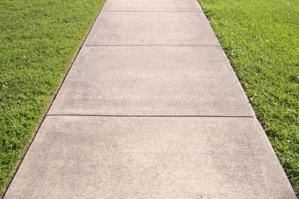 Sidewalk Concrete Repair in Elgin