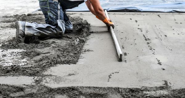 Cracked Driveway Repair in Elgin