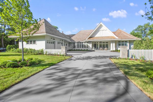 Driveway Concrete Repair in Elgin